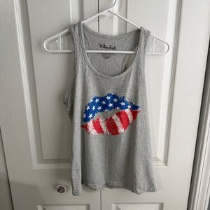 Willow Trails American flag lips tank size small